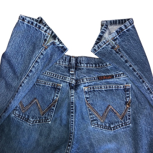 EUC Wrangler Cash Boot Cowgirl Cut Jeans - Picture 7 of 12